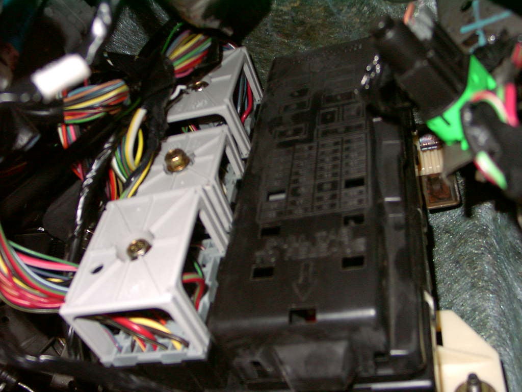 Please Locate The Sjb For Me - Taurus Car Club of America ... 2006 club car wiring diagram 